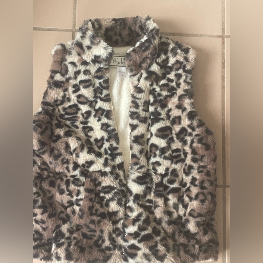 Leopard Print Faux Fur Vest